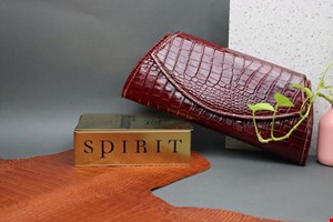 کیف چرمی ملکه