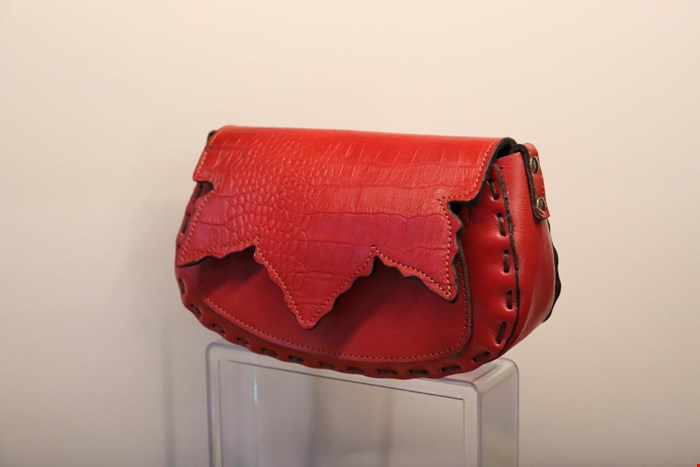 کیف چرمی مدل برگ سایز کوچک